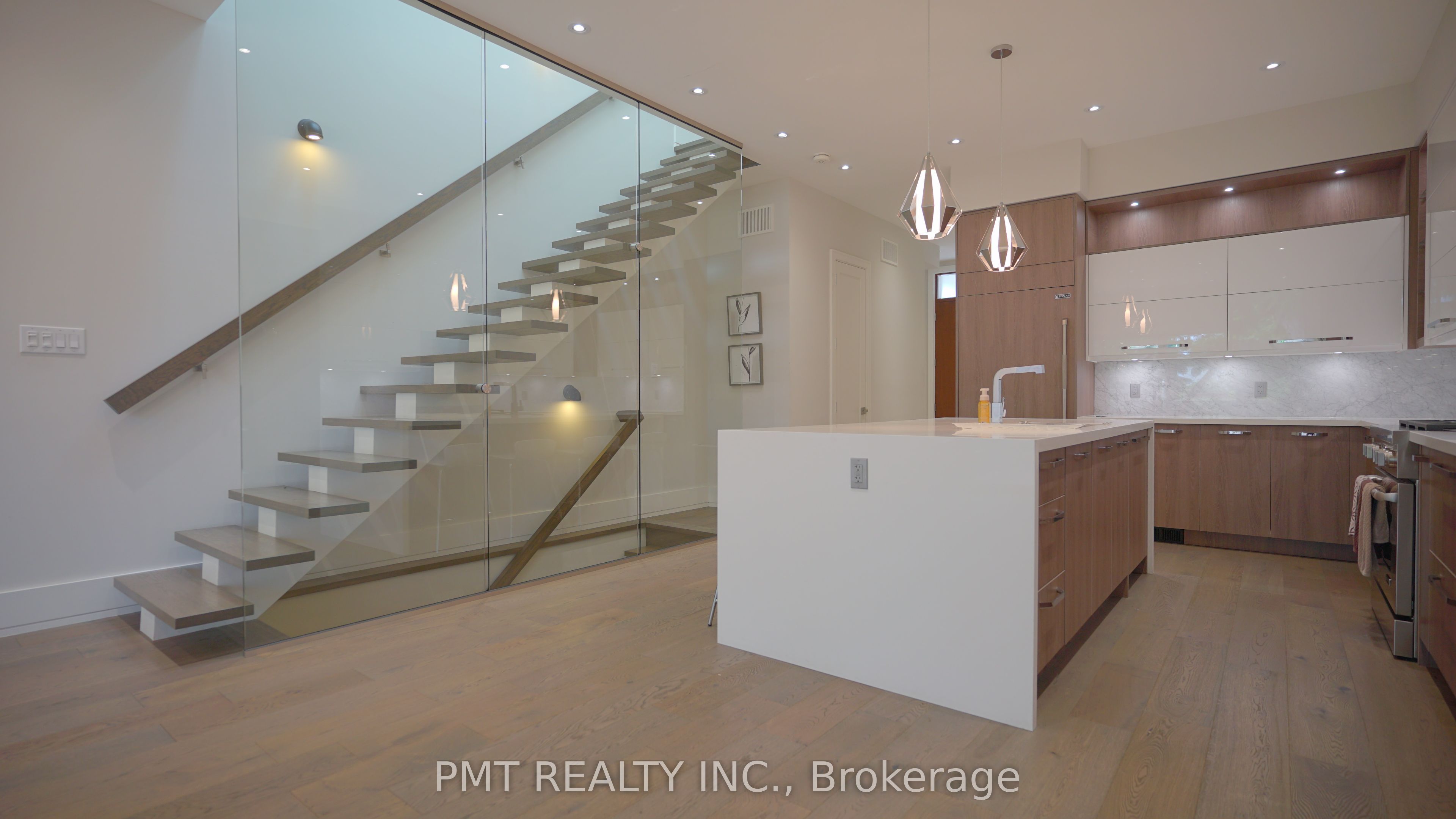 435 Valermo Drive