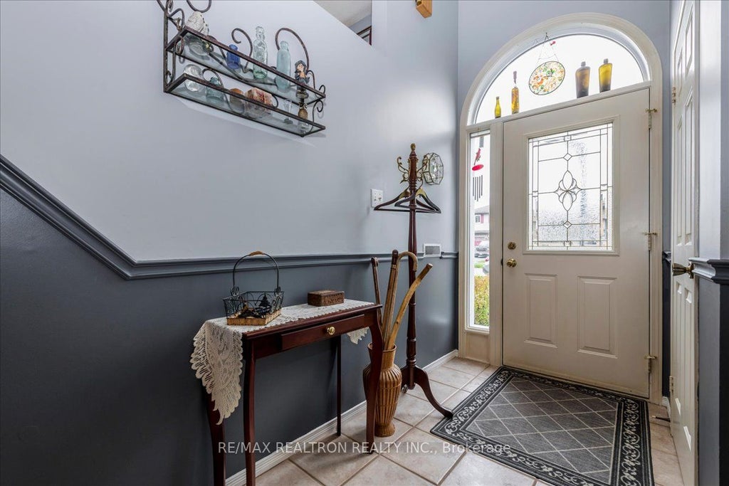 Photo of 37 Toboggan Hill Drive, Orillia, ON L3V 7R1 (MLS # S14031846)