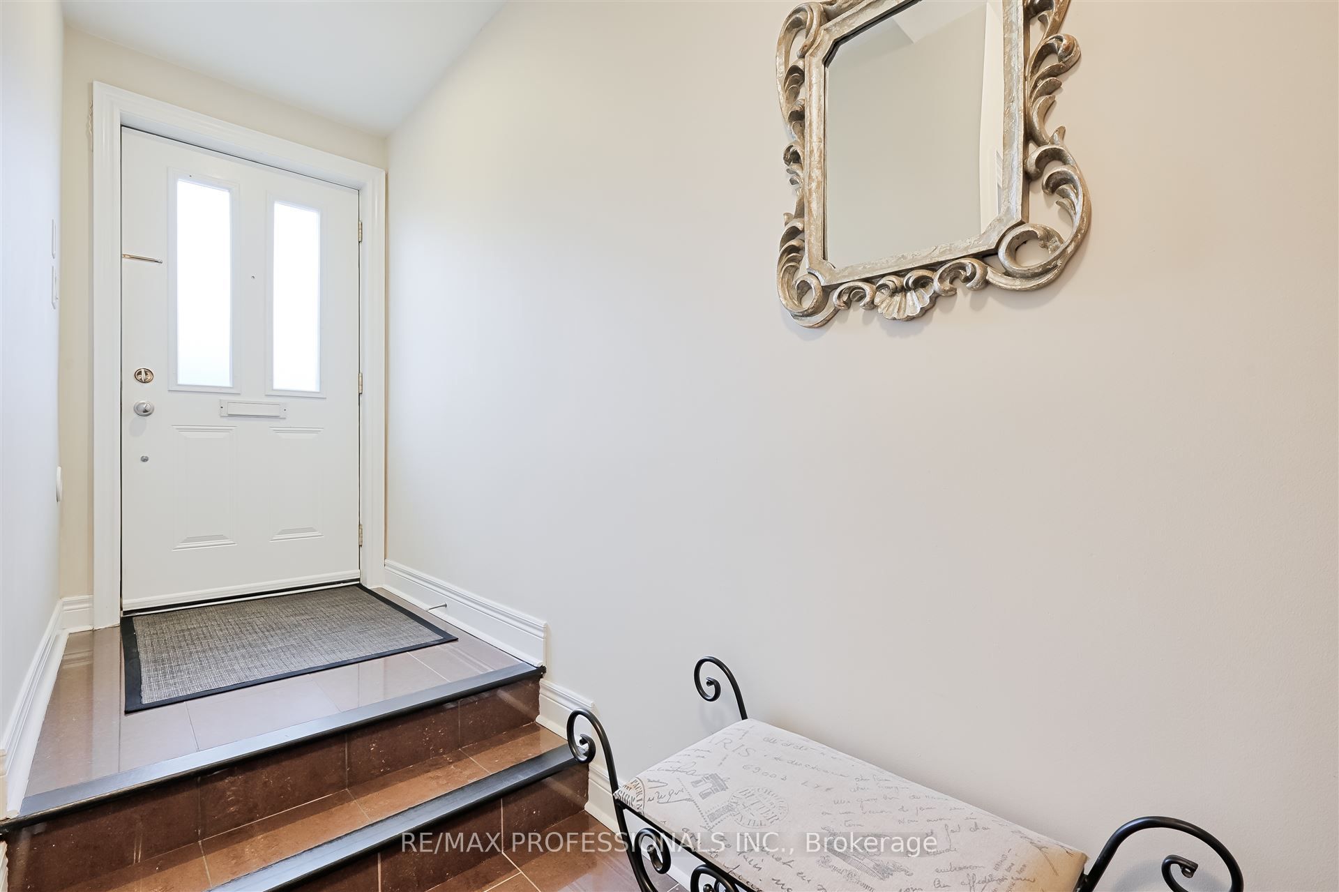 825A Oxford Street
