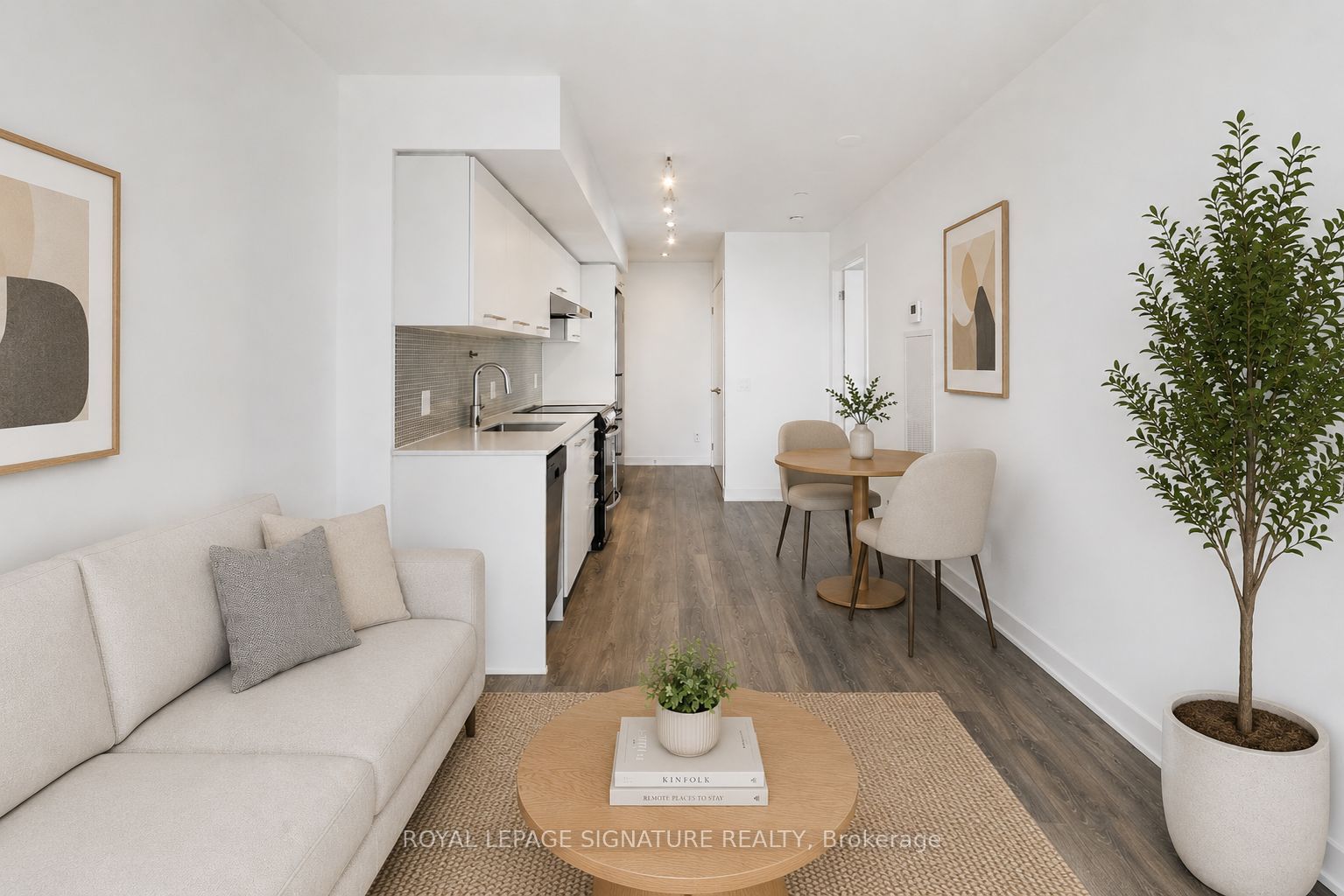 87 Peter Street 1203
