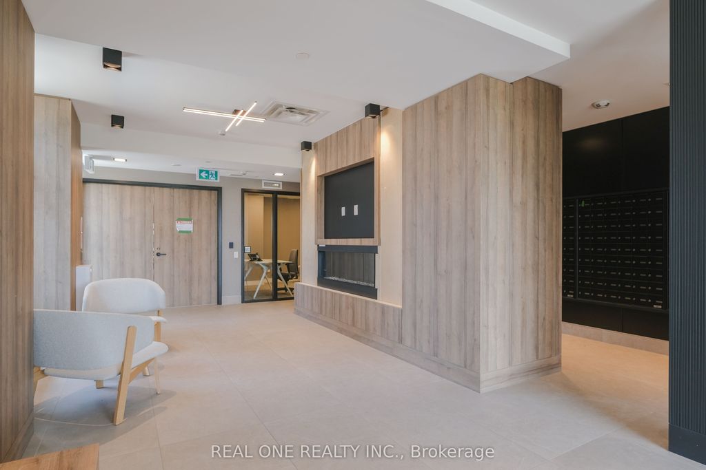 Photo of 335 Wheat Boom Drive #1302, Oakville, ON L6H 7Y1 (MLS # W12644874)