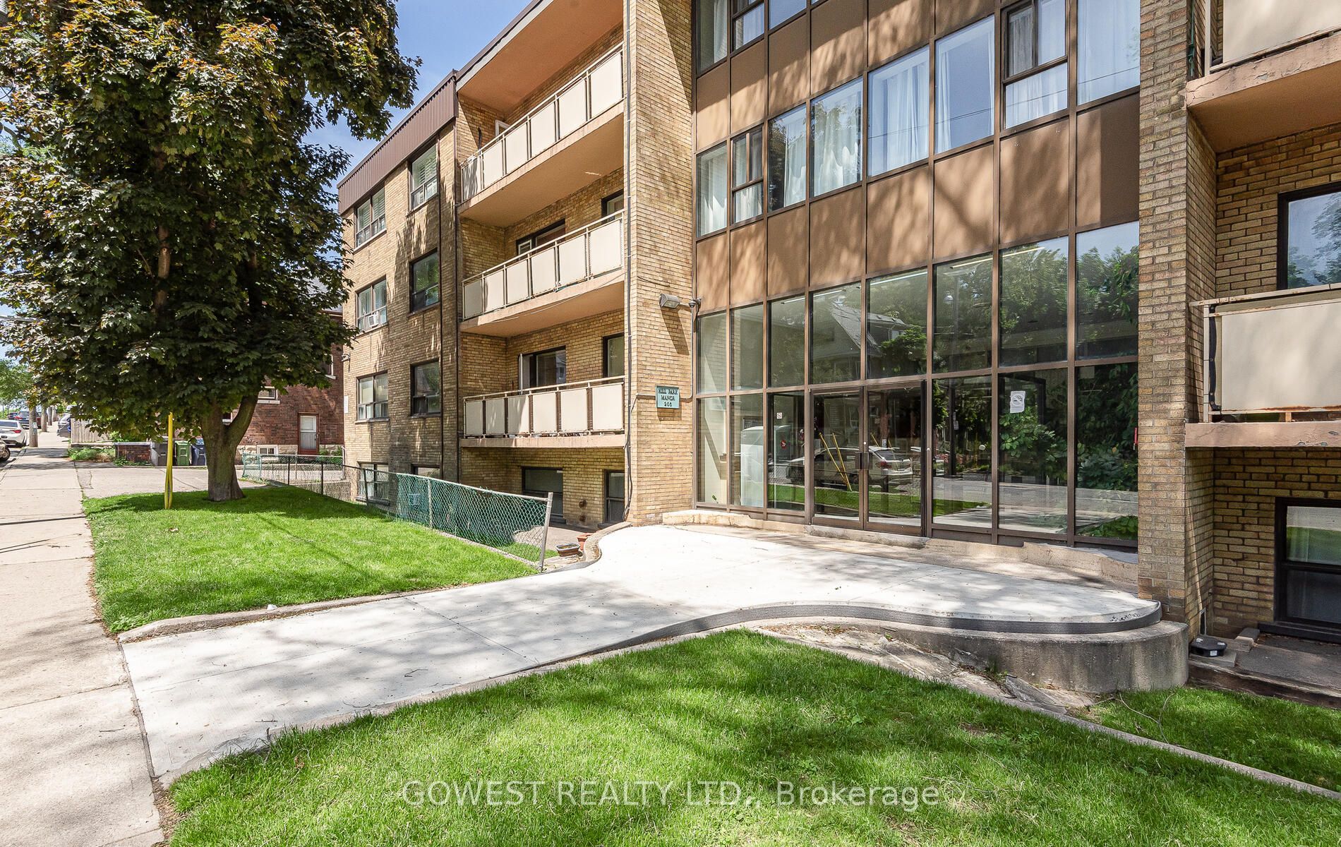 205 Keele Street 306