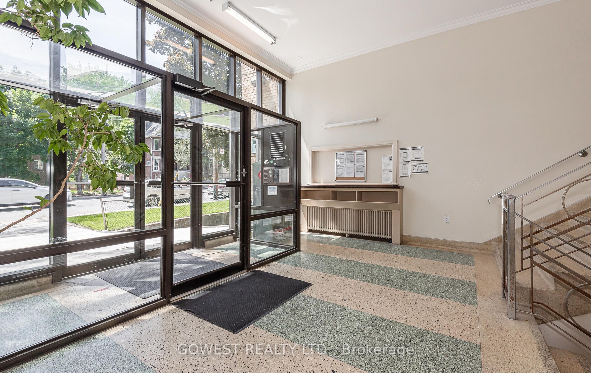 205 Keele Street 306