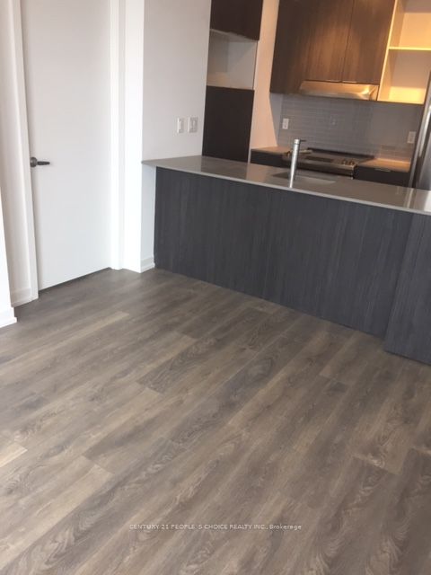 2520 Eglinton Avenue W 1222