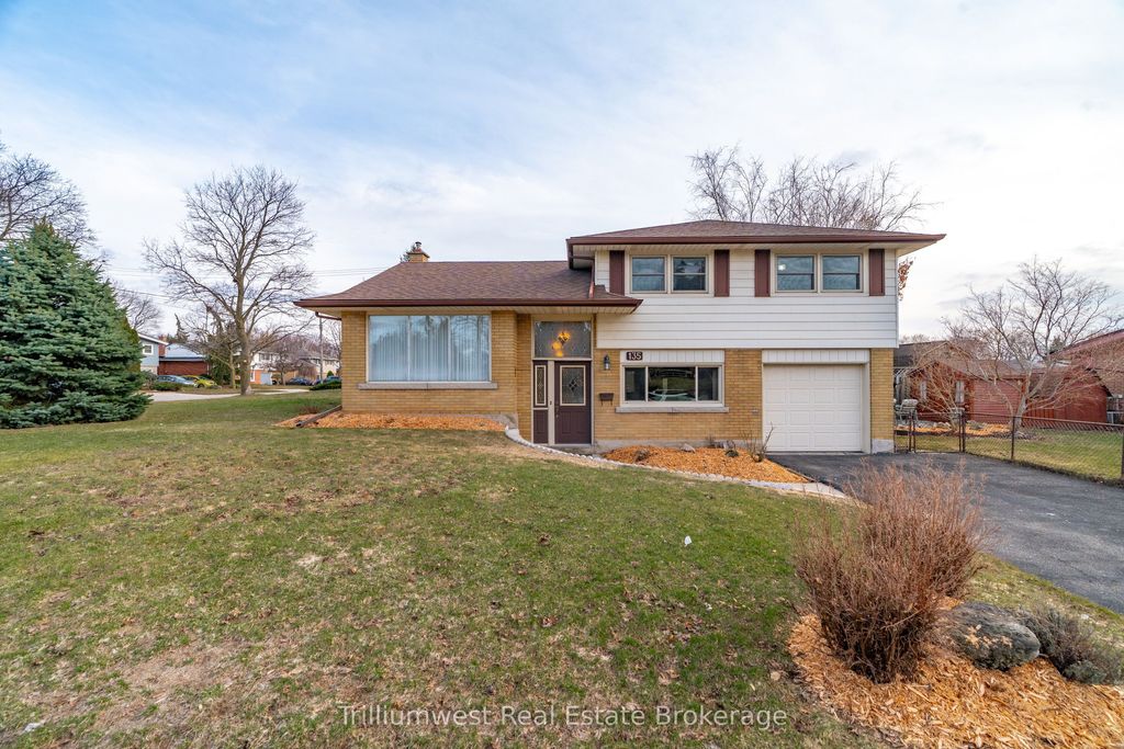Photo of 135 Burbank Road, Kitchener, ON N2B 1E3 (MLS # X12954508)