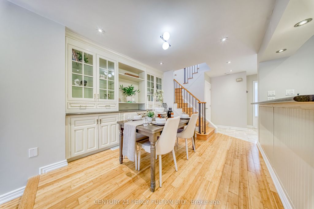 Photo of 49 Moonlight Lane, Richmond Hill, ON L4C 8K5 (MLS # N12791960)