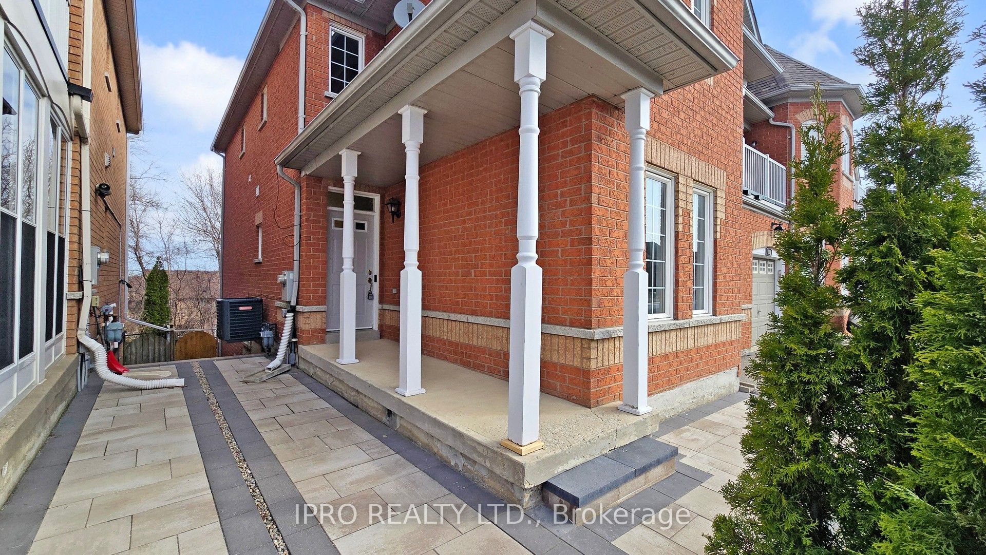 128 Lebovic Drive