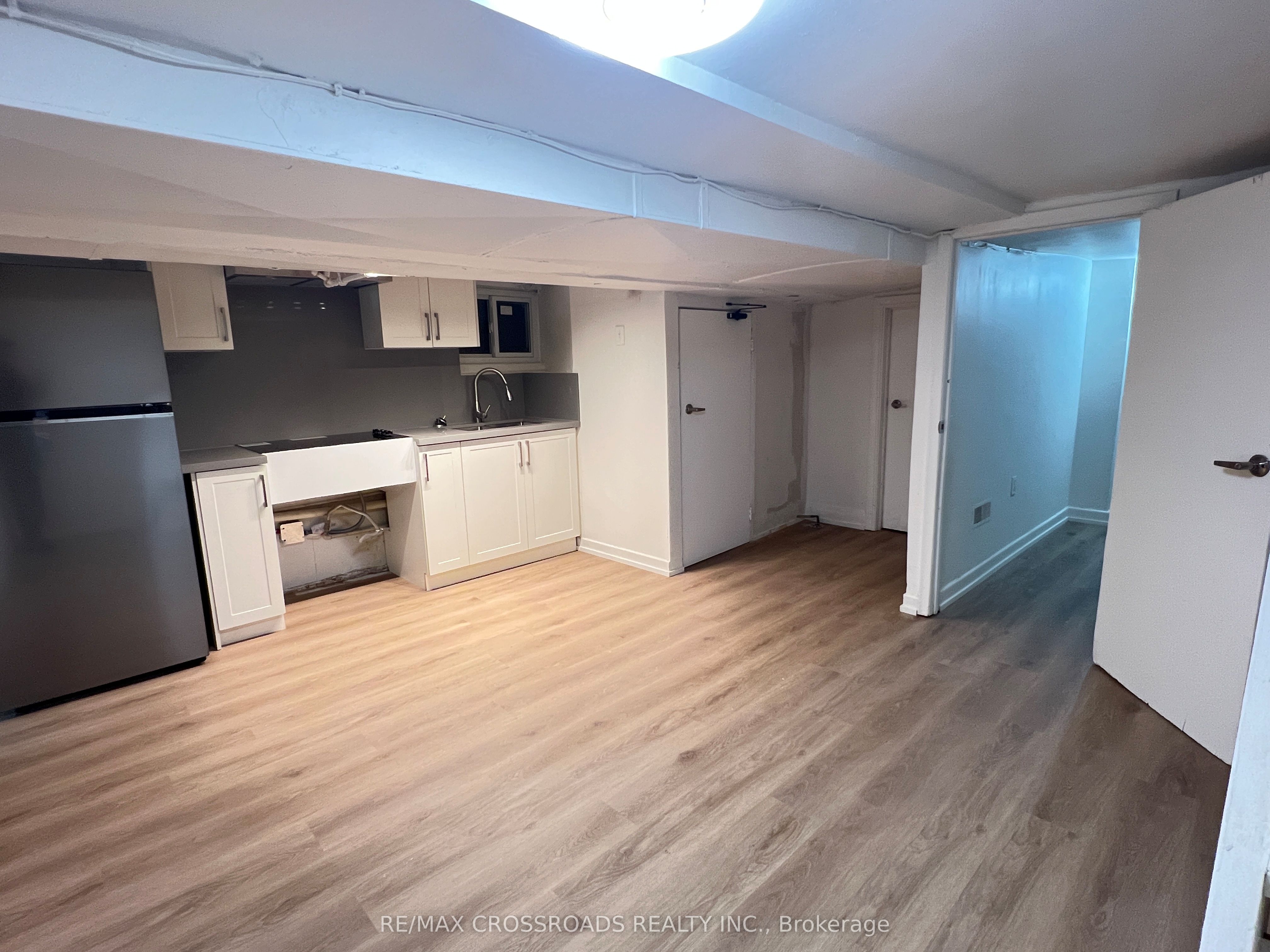 Photo 1 of 7 — 82 Curzon Street Basement, Toronto, ON M4M 3B4