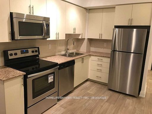 7890 Bathurst Street S 1006