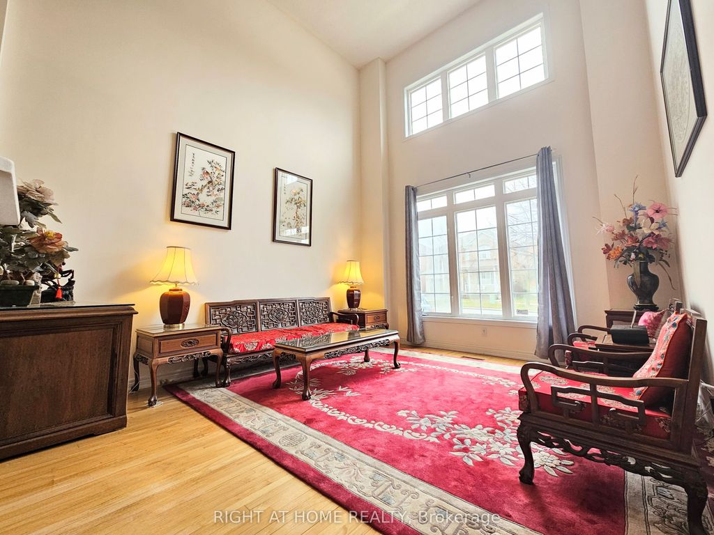 Photo of 188 Silver Linden Drive, Richmond Hill, ON L4B 4G6 (MLS # N13441030)