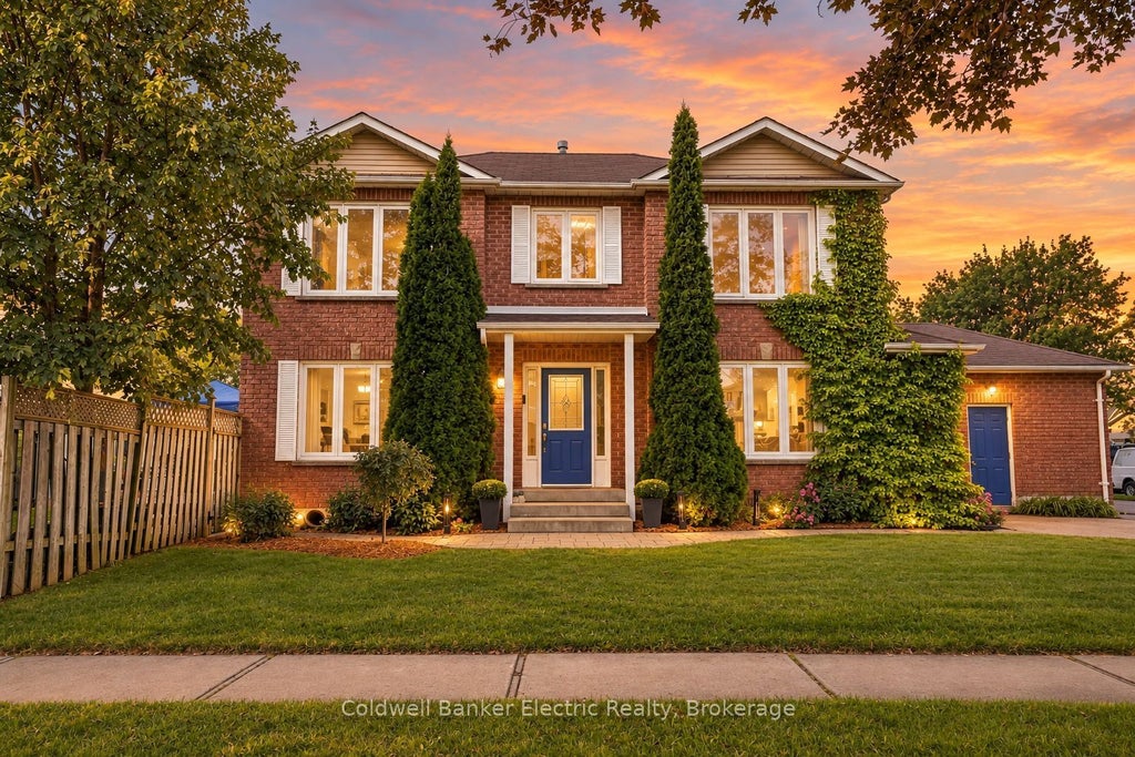 Photo of 40 Stephen Avenue, Clarington, ON L1E 1Z1 (MLS # E14114810)