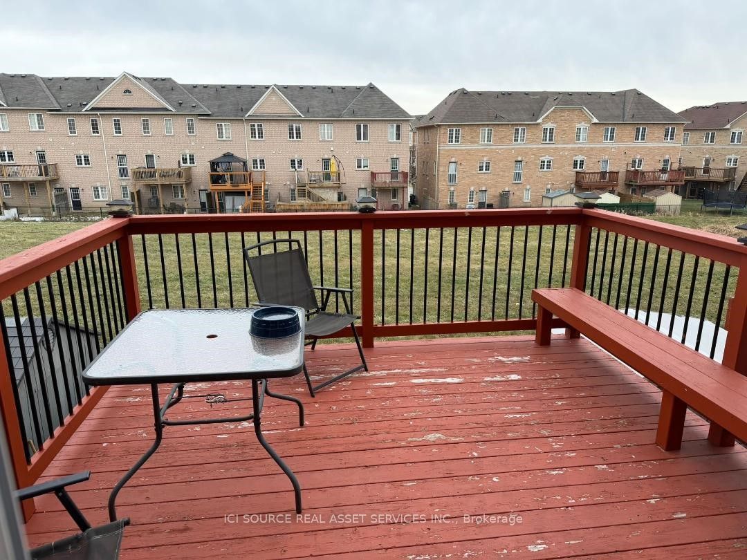 26 Pefferlaw Circle Upper