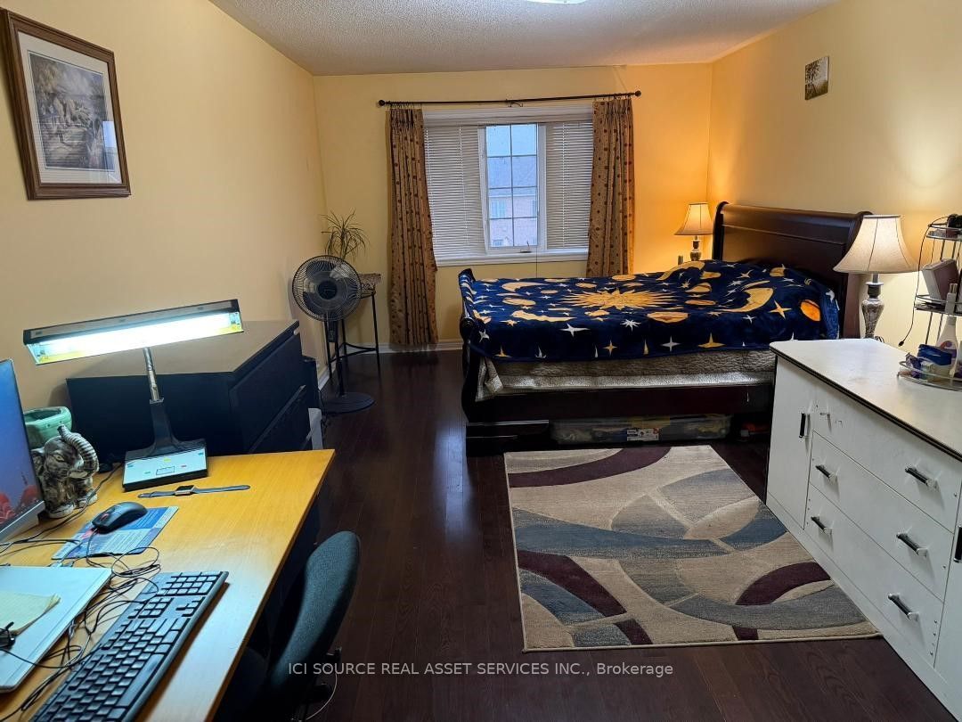 26 Pefferlaw Circle Upper
