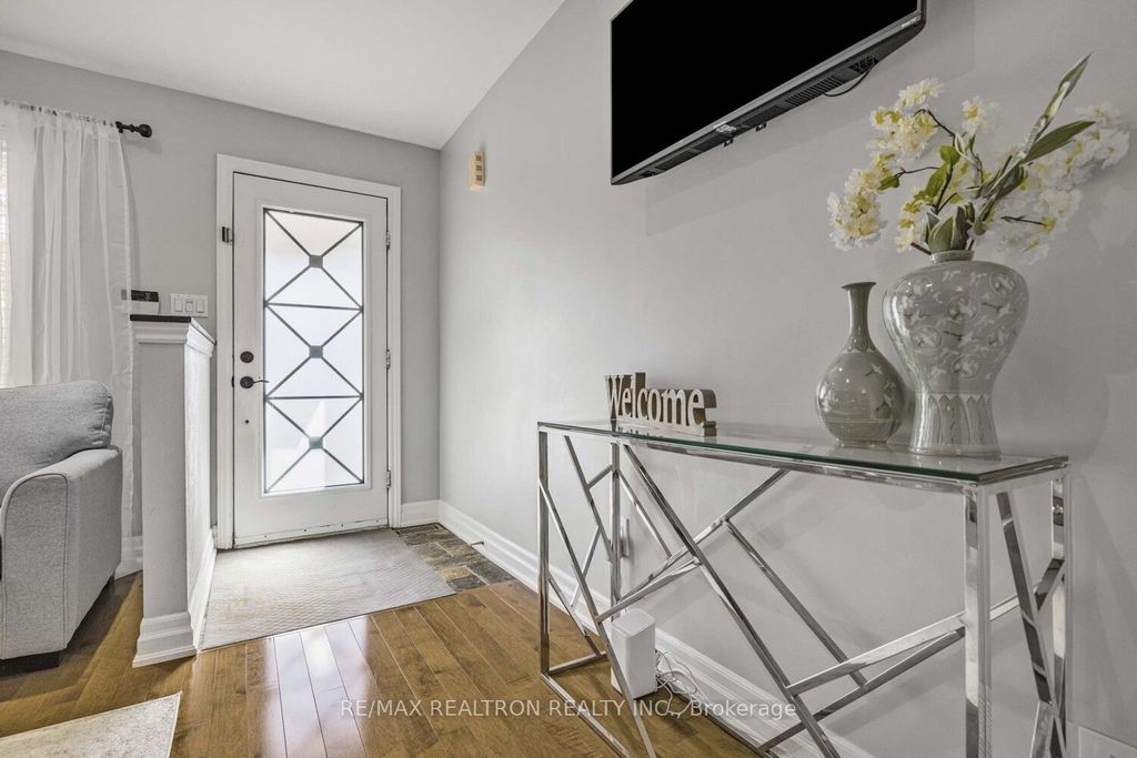 Photo of 287 Wildberry Crescent, Vaughan, ON L4H 2H6 (MLS # N12450745)