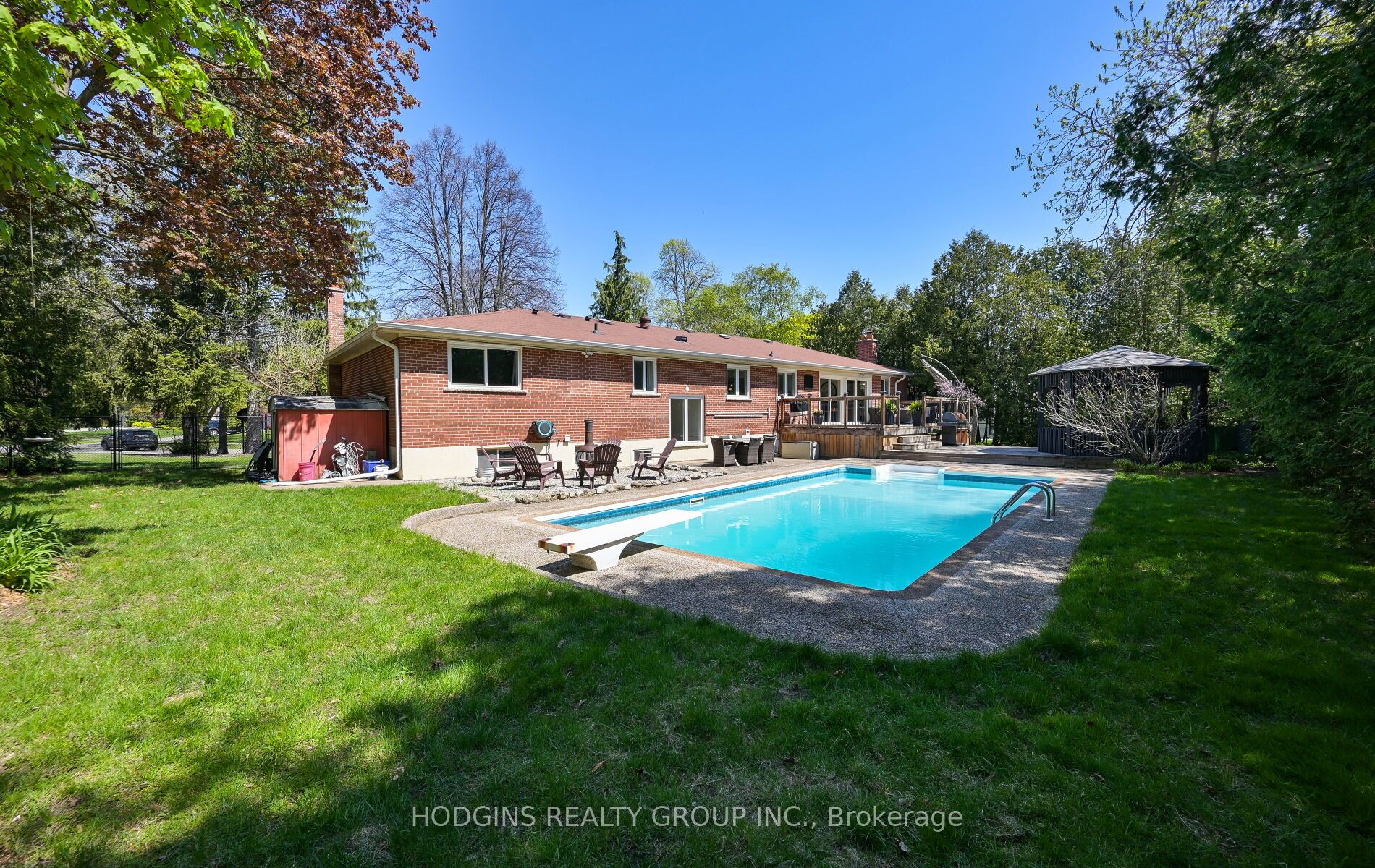 1435 Saginaw Crescent