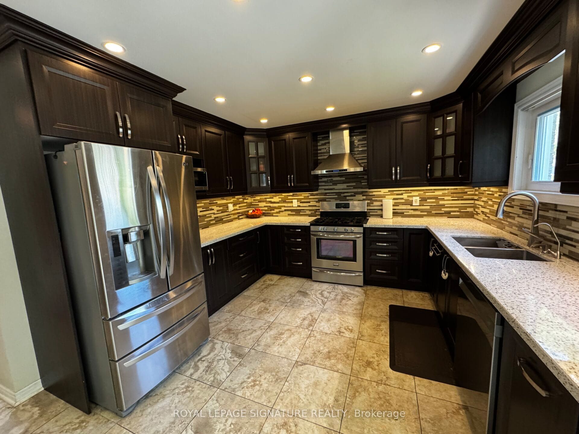 5503 Landsborough Avenue