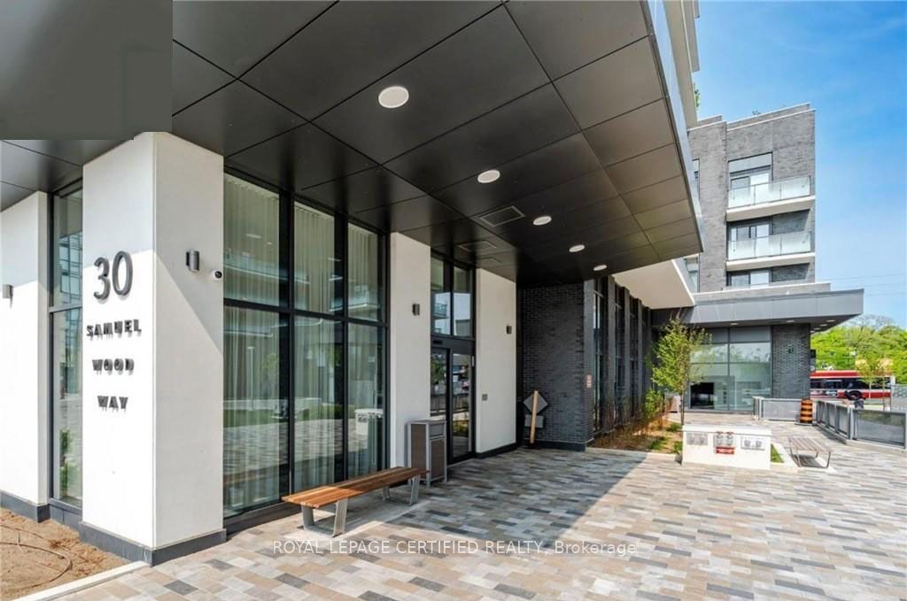30 Samuel Wood Way 302