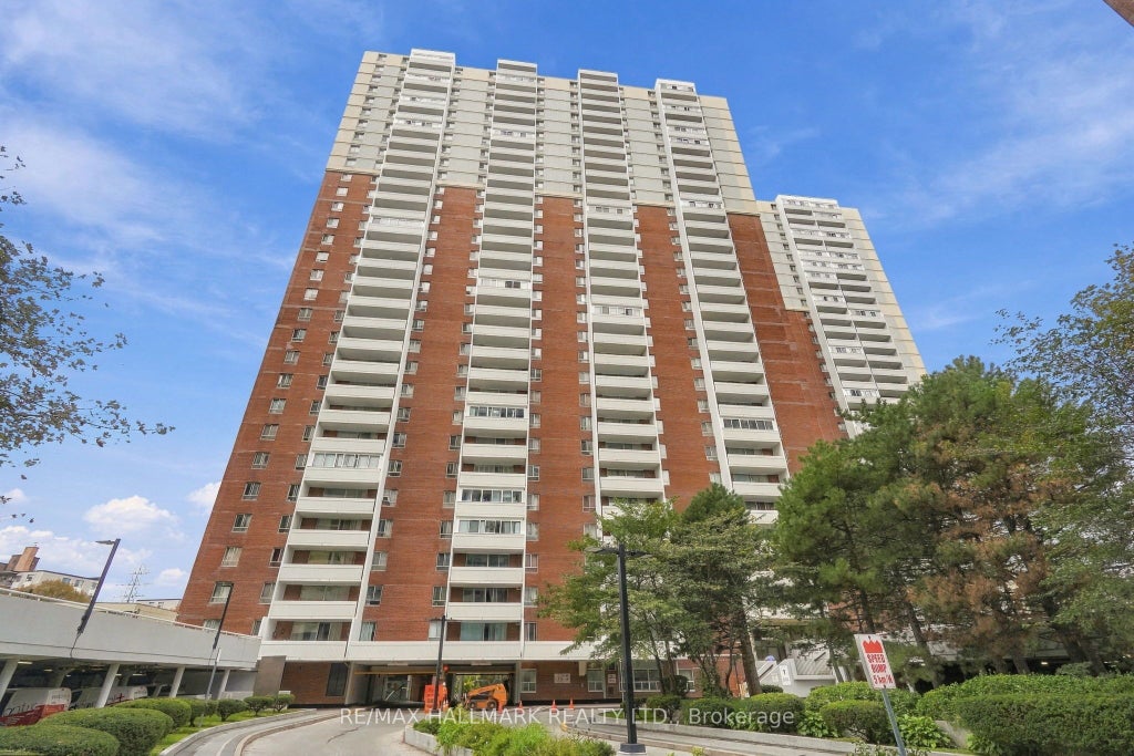 Photo of 1 Massey Square #1419, Toronto, ON M4C 5L4 (MLS # E14126408)