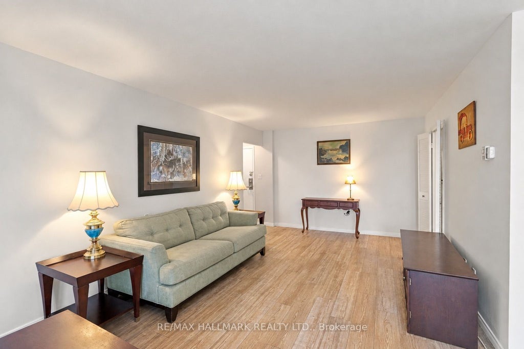 Photo of 1 Massey Square #1419, Toronto, ON M4C 5L4 (MLS # E14126408)