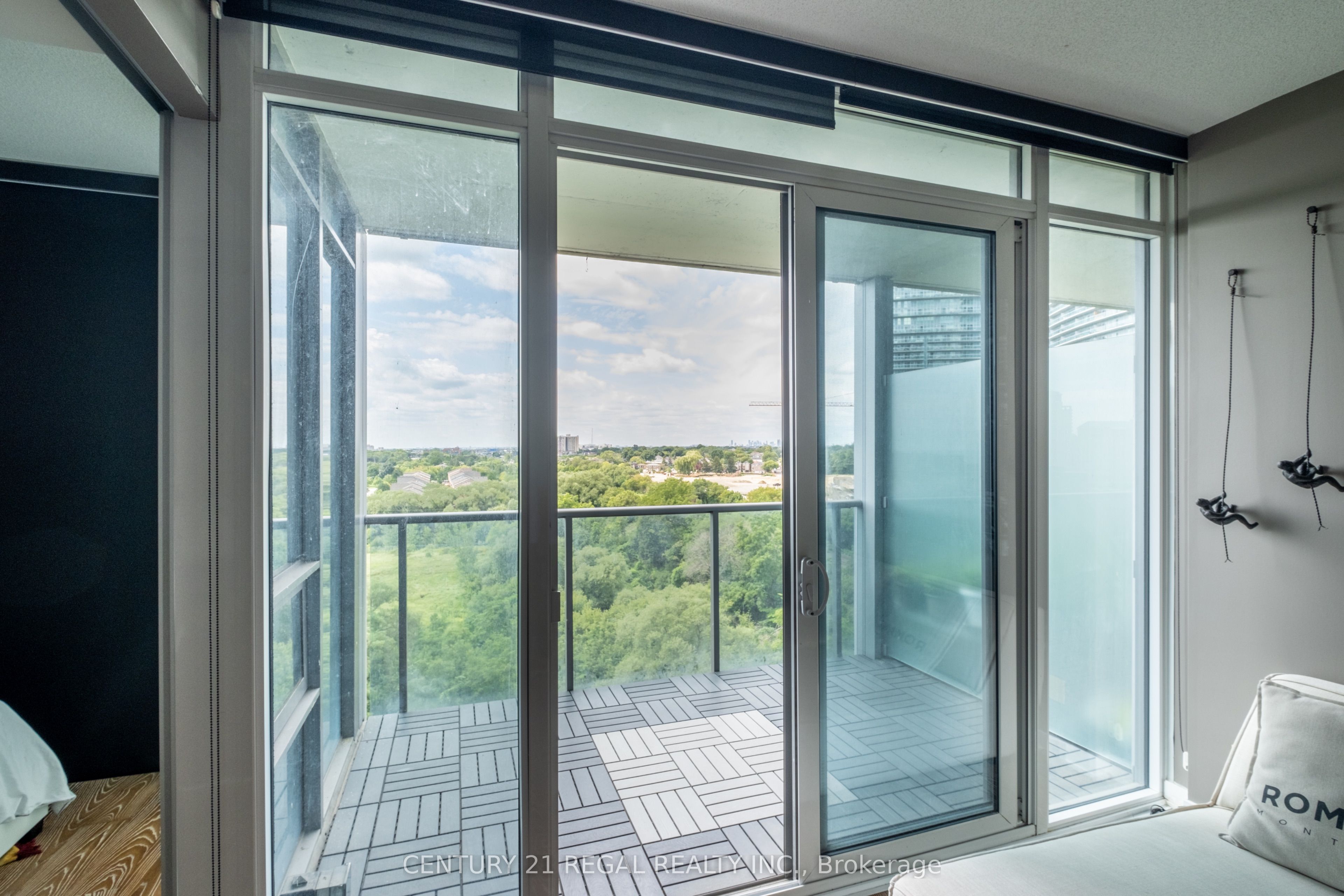 88 Park Lawn Road 1003