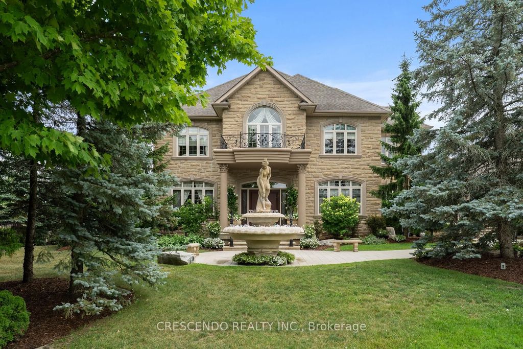 Photo of 2 Prince Adam Court, King, ON L7B 1M1 (MLS # N12475158)