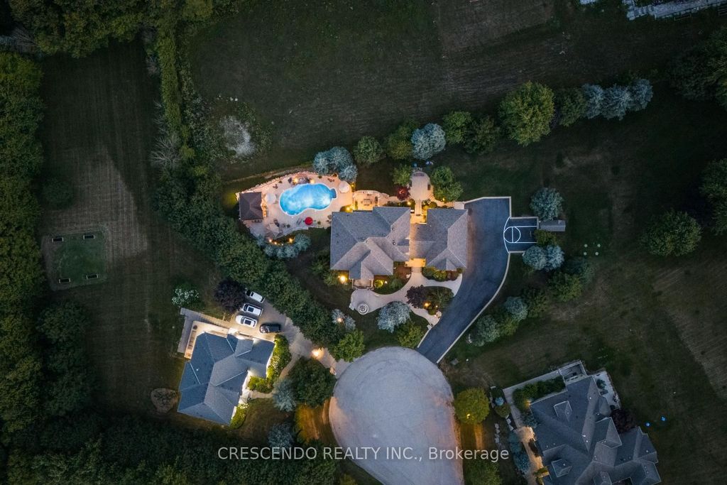 Photo of 2 Prince Adam Court, King, ON L7B 1M1 (MLS # N12475158)