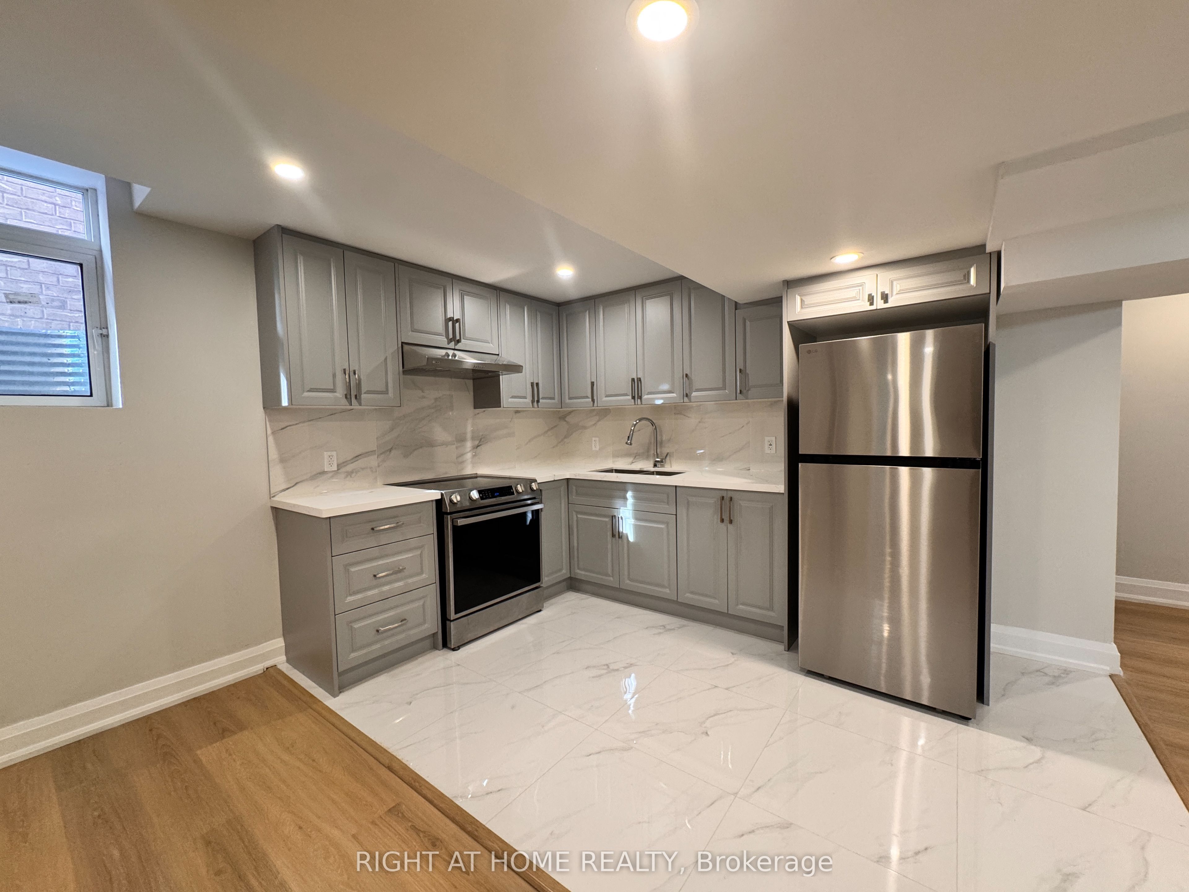 70 Hardgate Crescent Basement