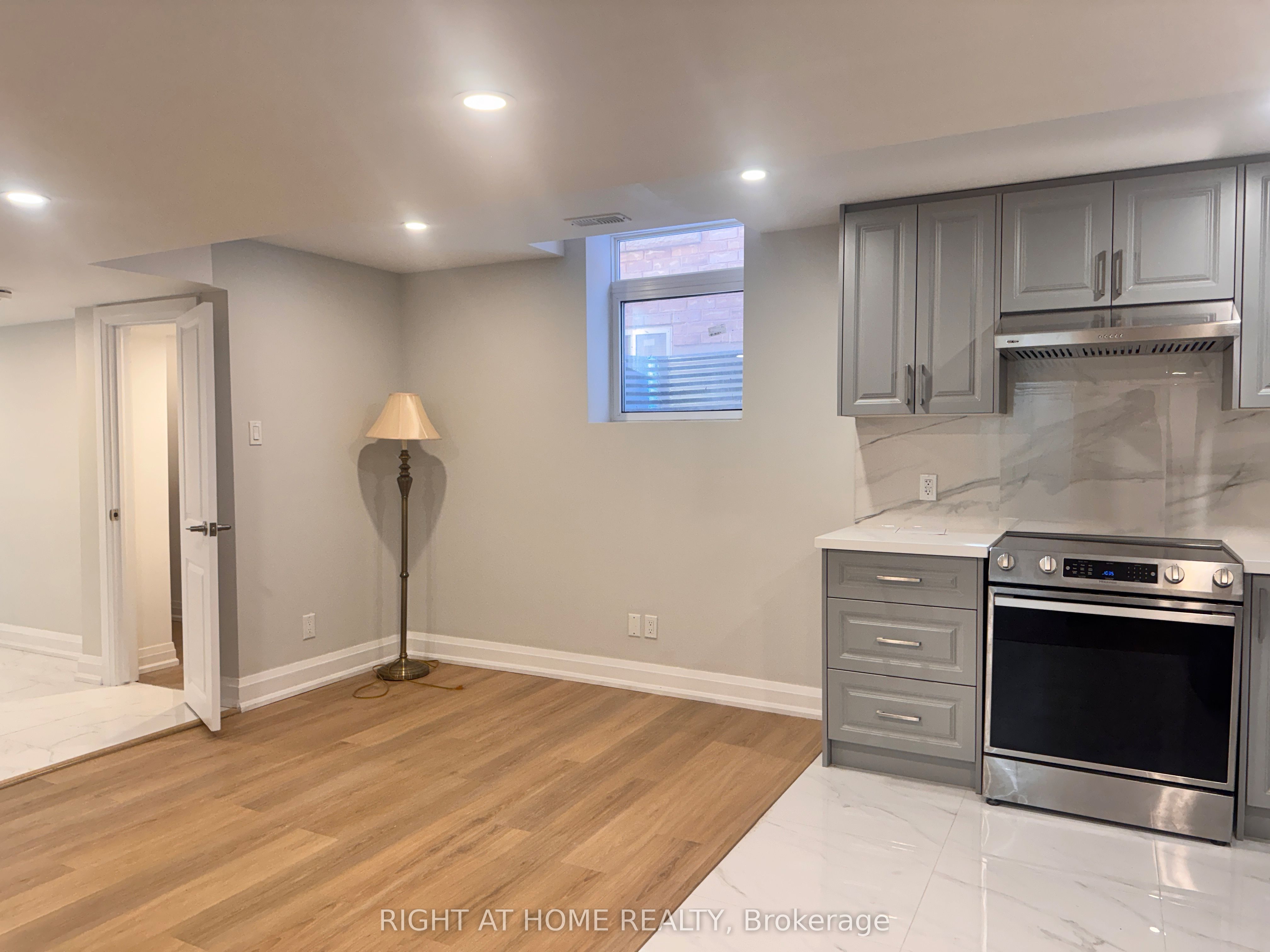 70 Hardgate Crescent Basement