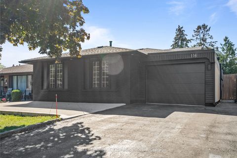 Photo of 116 Boston Crescent, Hamilton, ON L8T 4N2 (MLS # X12681540)