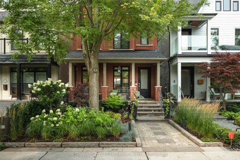 26 Winners Circle Toronto ON M4L 3Z7