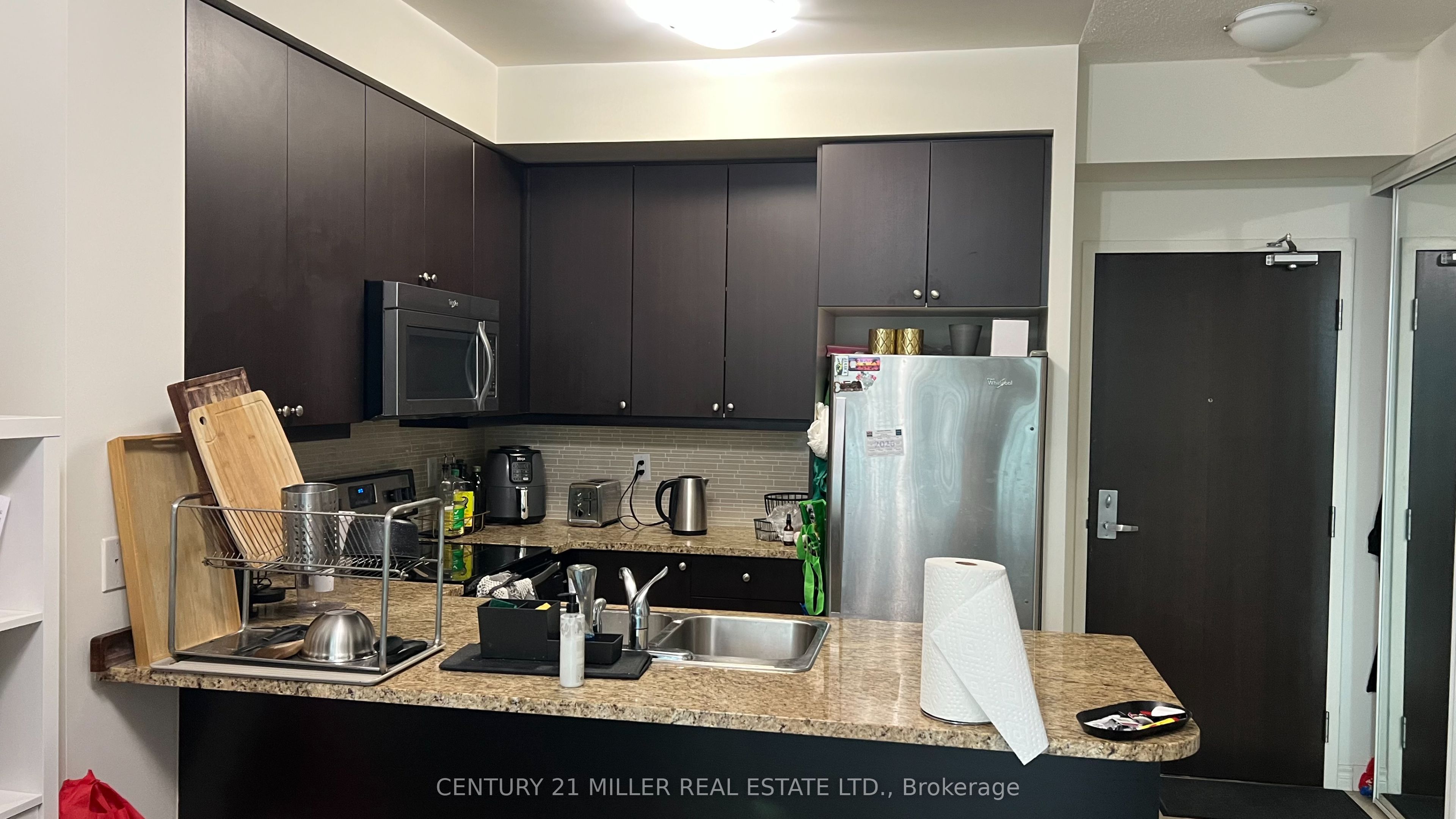 25 Lower Simcoe Street 326