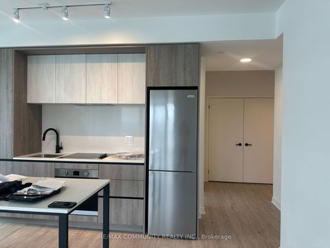 2495 Eglinton Avenue W 404 Mississauga ON L5M 2T2