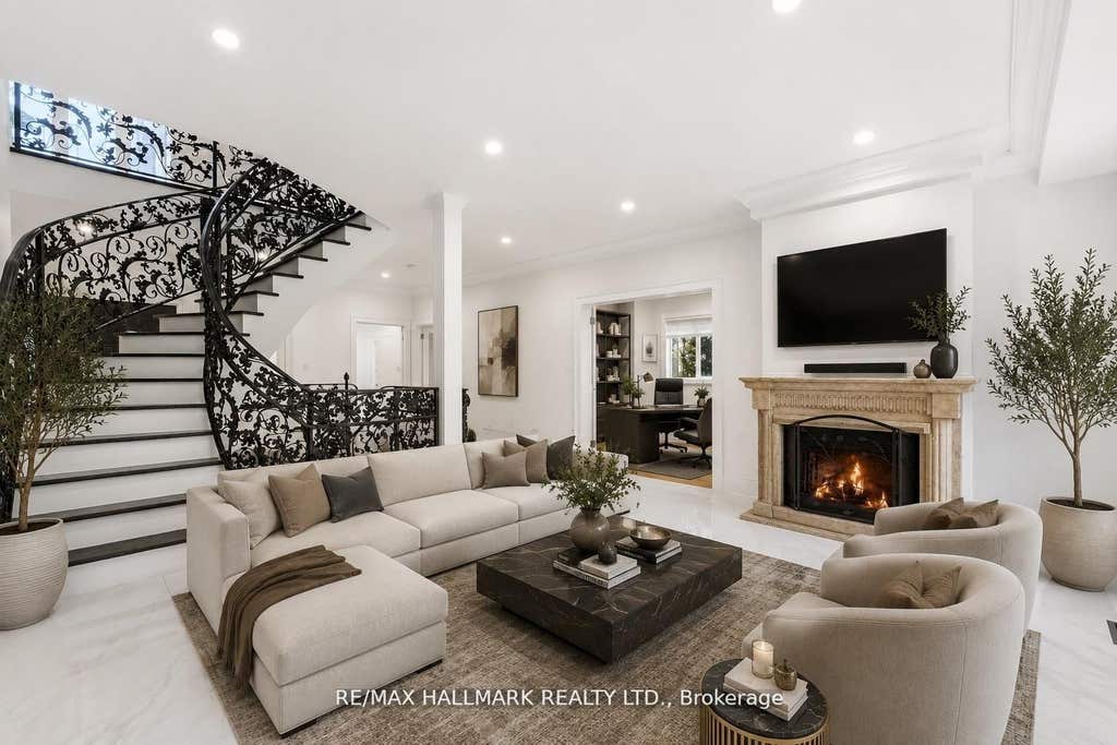 Photo of 32 Orchard Park Drive, Toronto, ON M1E 3T7 (MLS # E13664130)