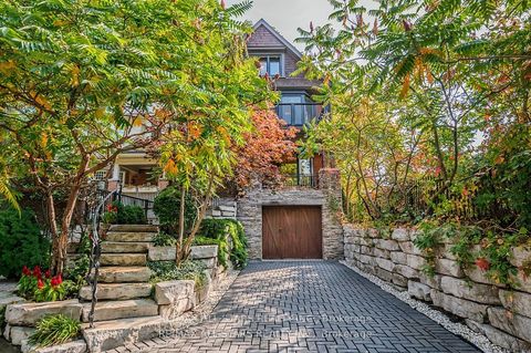 151 Balsam Avenue Toronto ON M4E 3C2