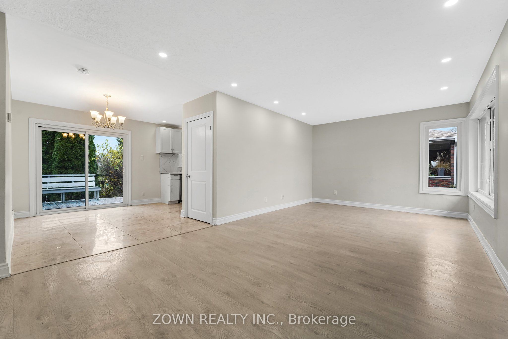5866 Valley Way
