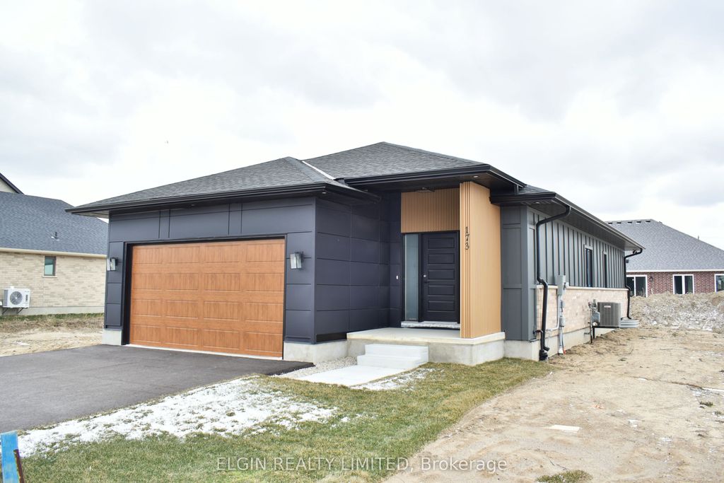 Photo of 173 Renaissance Drive, St. Thomas, ON N5R 0P1 (MLS # X12906268)