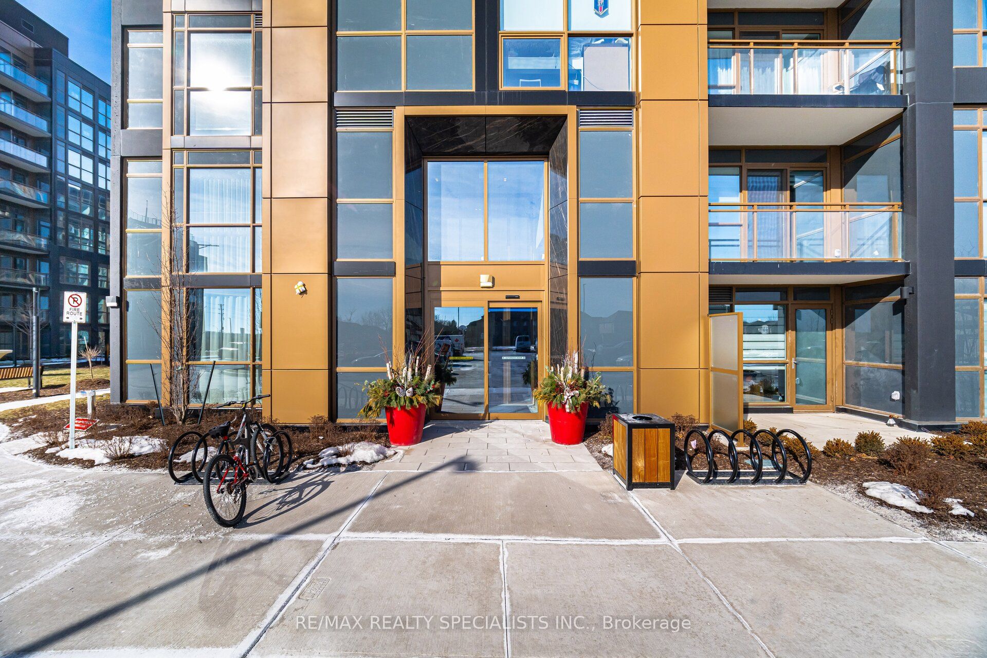 2343 Khalsa Gate 403