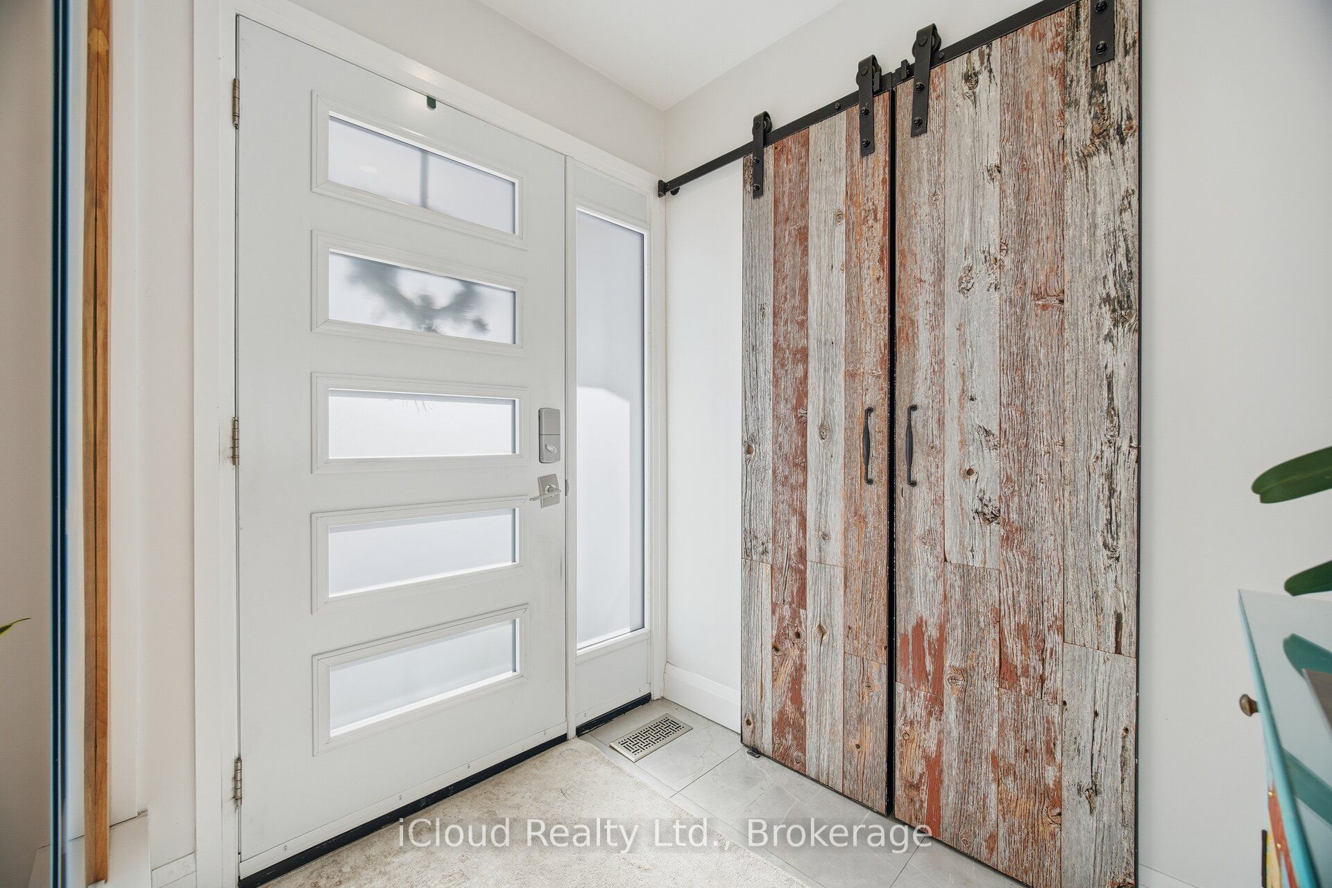 1061 Johnathan Drive