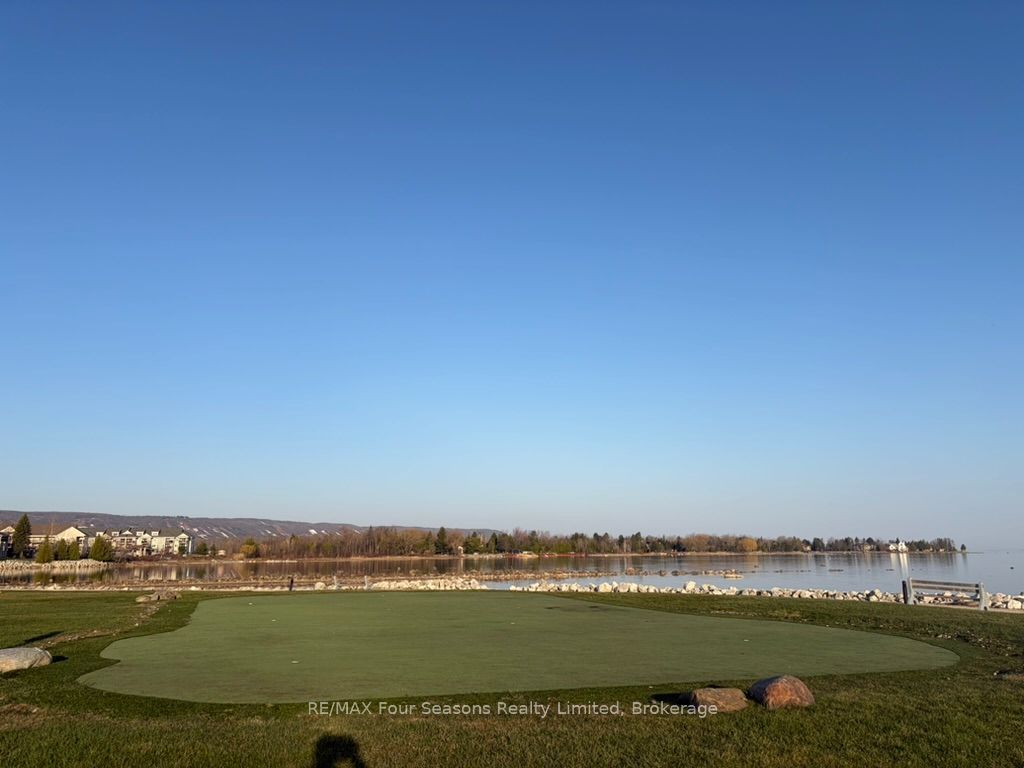 Photo of 835 Suncrest Circle, Collingwood, ON L9Y 5C7 (MLS # S13041774)