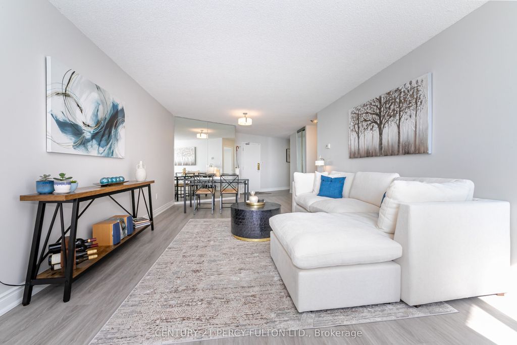 Photo of 270 Queens Quay W #1407, Toronto, ON M5J 2N4 (MLS # C12337841)