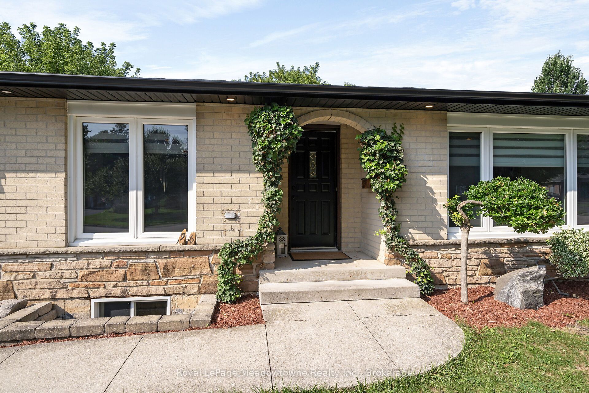 96 Macdonald Crescent