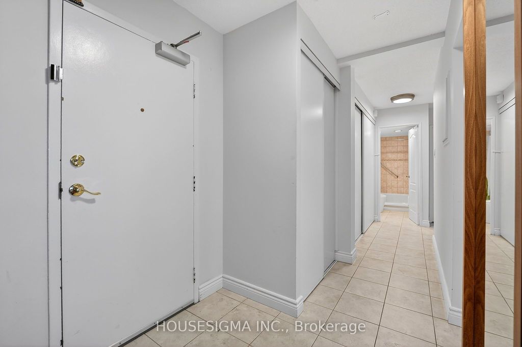 Photo of 6390 Huggins Street #605, Niagara Falls, ON L2J 1H1 (MLS # X12607606)