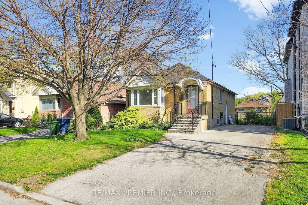 Photo of 89 Burncrest Drive, Toronto, ON M5M 2Z6 (MLS # C13120768)