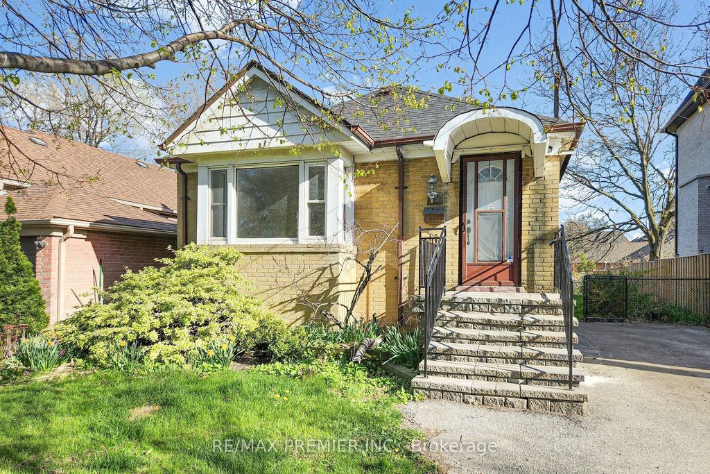 Photo of 89 Burncrest Drive, Toronto, ON M5M 2Z6 (MLS # C13120768)