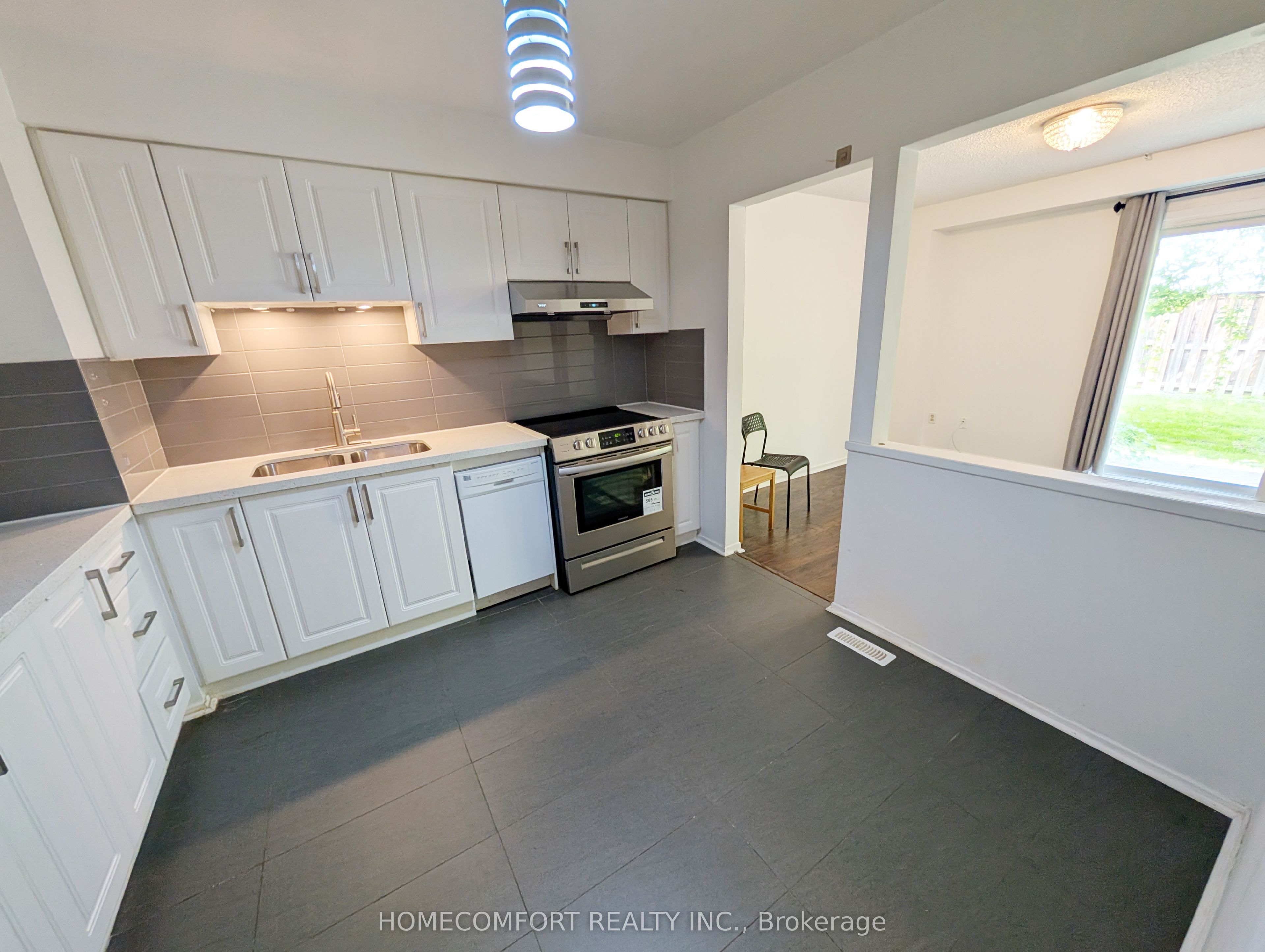 21 Thatcher's Mill Way 39