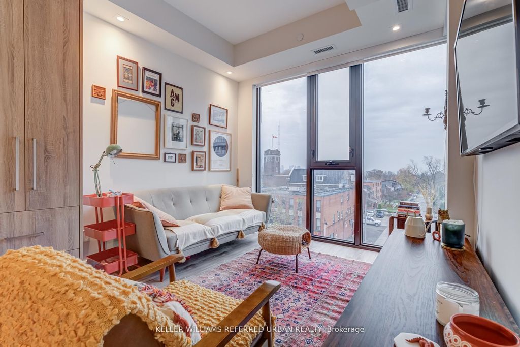 Photo of 840 St Clair Avenue W #609, Toronto, ON M6C 0A4 (MLS # C13125084)