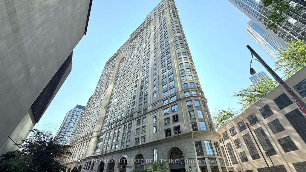 Photo of 25 The Esplanade N/A #913, Toronto, ON M5E 1W5 (MLS # C13605482)