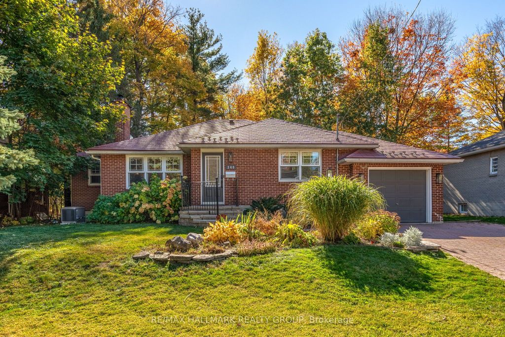 Photo of 340 Cunningham Avenue, Alta Vista and Area, ON K1H 6B4 (MLS # X12824858)