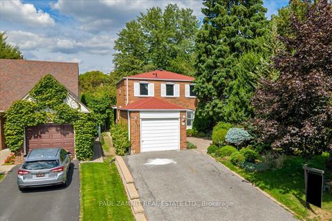 22 Holsworthy Crescent Markham ON L3T 4C6