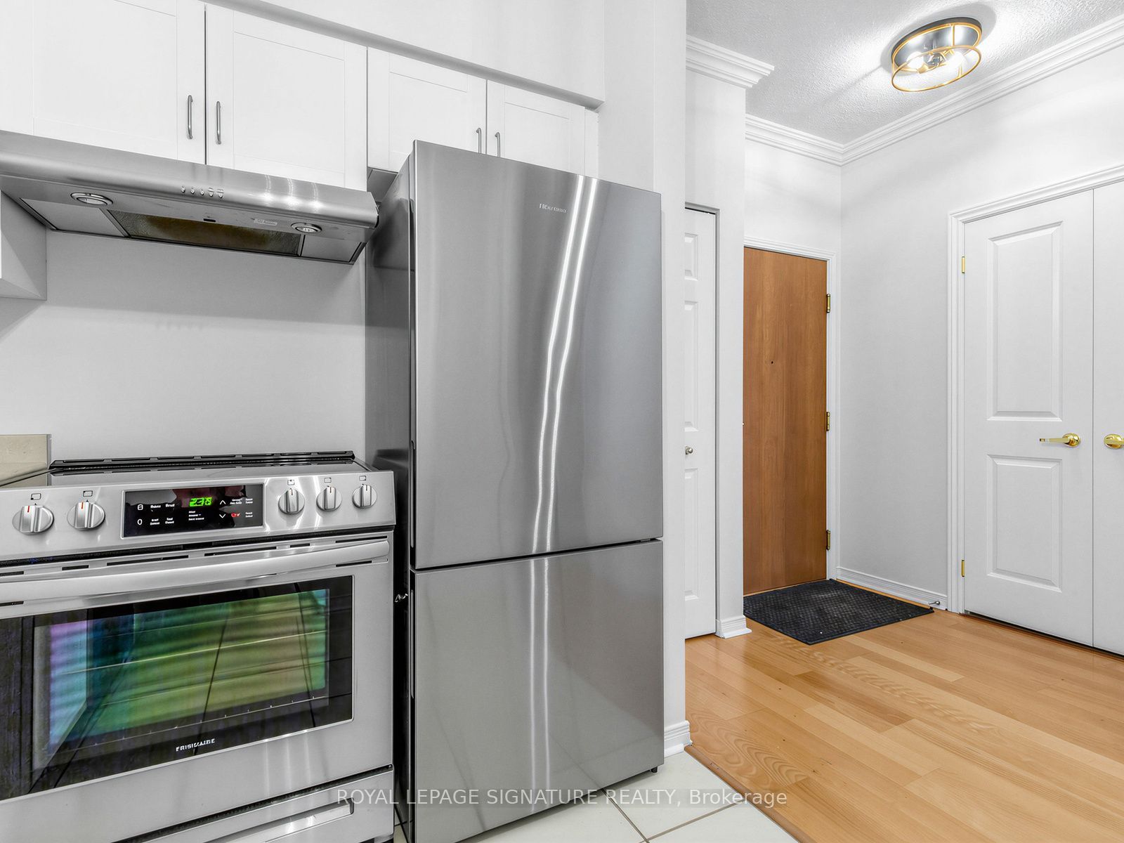 120 Lombard Street 803